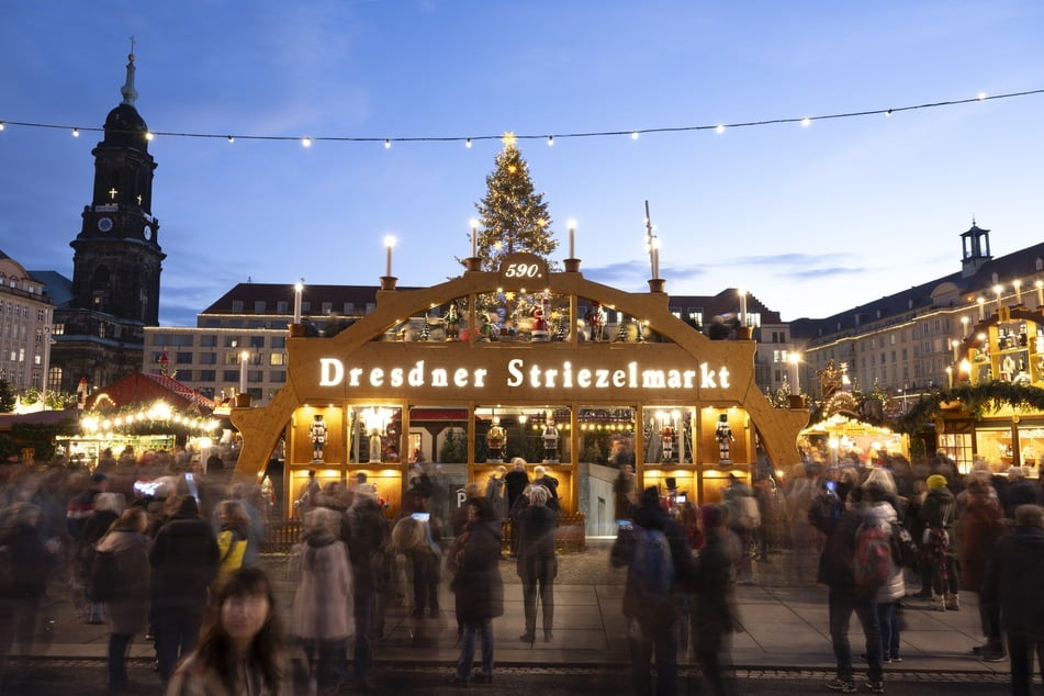 Die Händler der Dresdner Weihnachtsmärkte sind auf der Suche nach Personal.