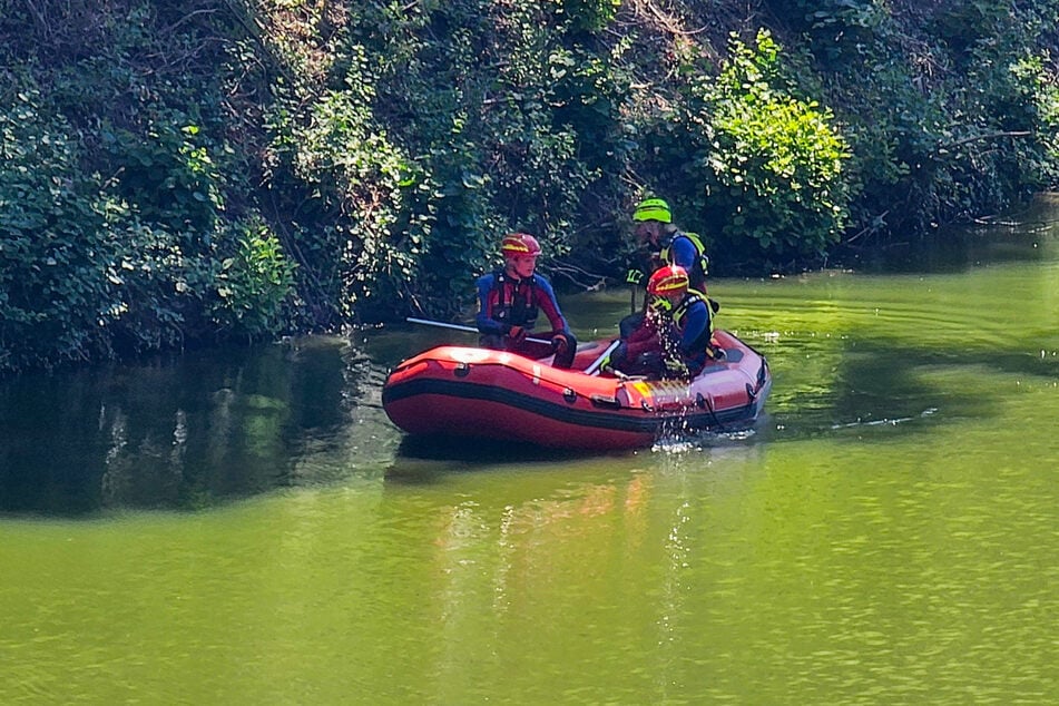 Über viele Stunden suchten die Einsatzkräfte den TIefen See in Maulbronn ab.
