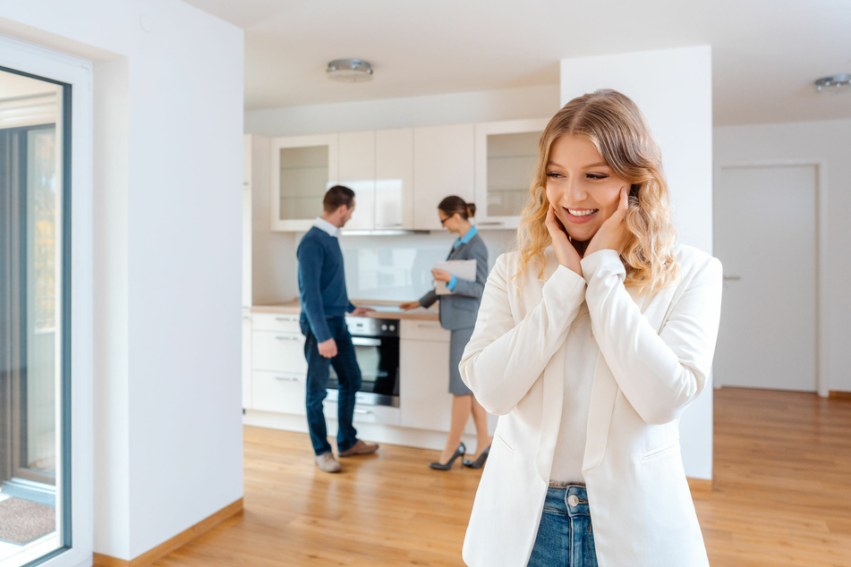 Beim Immobilienkauf müssen die Käufer nur noch maximal die Hälfte der Maklerkosten übernehmen.