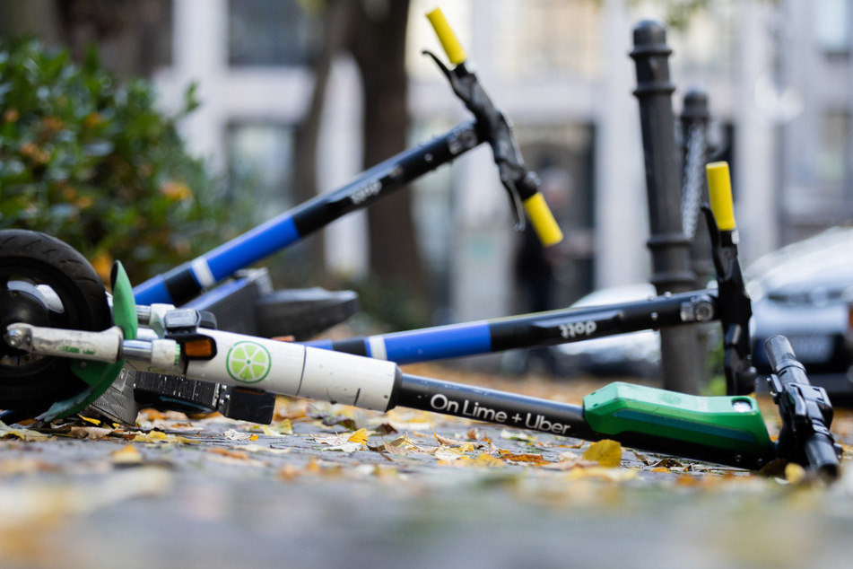 Hunderte E-Scooter mit Fett fahruntauglich gemacht