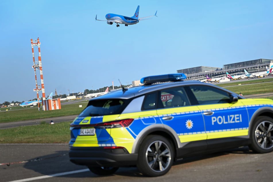 Illegaler Streaming-Dienst mit 60.000 Kunden dicht: Polizei schnappt IPTV-Boss am Flughafen