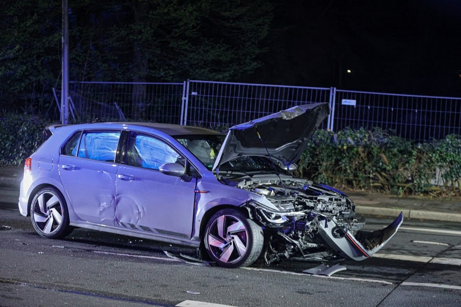 Der Golf-Fahrer hatte am Mittwochabend versucht, einer Kontrolle durch die Polizei zu entgehen.