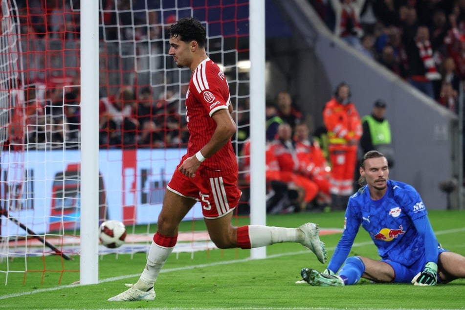 Das sah alles unglaublich einfach aus, was der Rekordmeister machte. Aleksandar Pavlovic stellte schließlich auf 2:0.