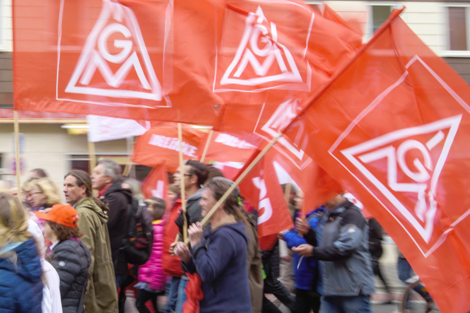 Vor einem Jahr hatten die Gewerkschaften in Bayern am 1. Mai 75.000 Menschen zu ihren Kundgebungen gelockt. (Archivbild)