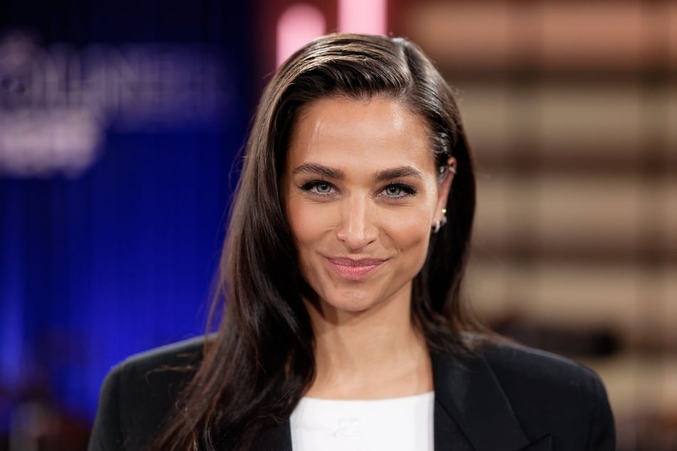 Die 33-jährige Österreicherin ist vor allem durch ihre inzwischen gescheiterte Ehe mit Comedian Oliver Pocher (47) bekannt geworden.