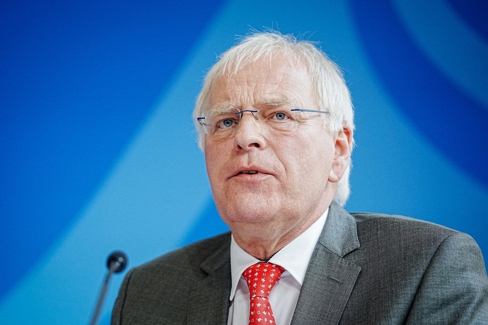 Reinhard Sager (64), Präsident des Deutschen Landkreistages, fordert finanzielle Unterstützung für Krankenhäuser.