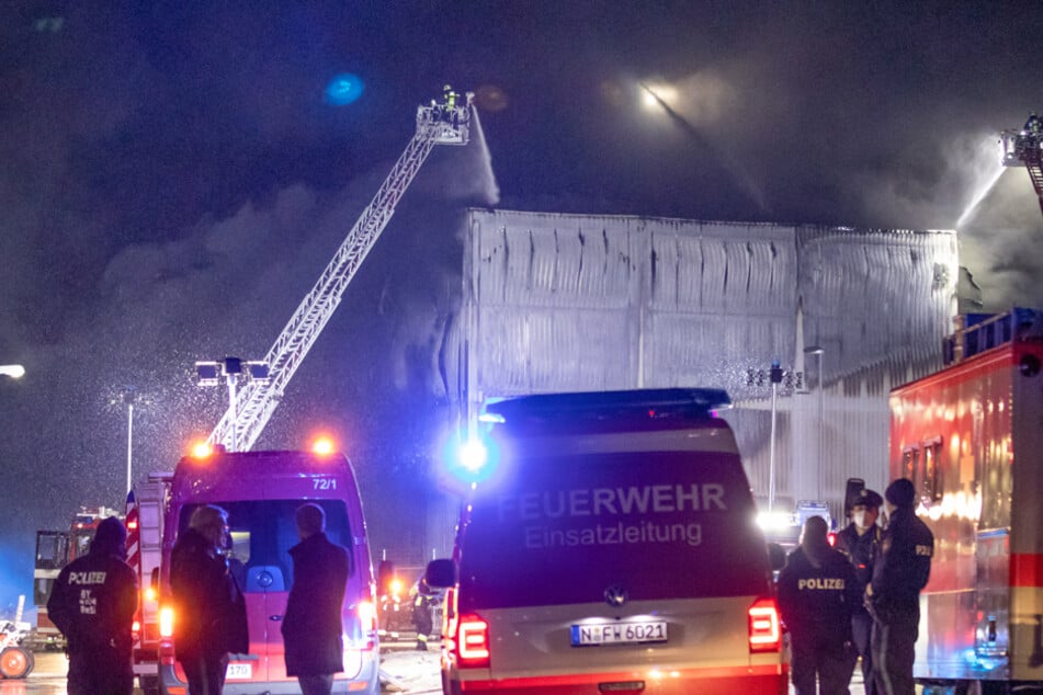 Die Ursache für das Feuer in der Lagerhalle konnte noch nicht geklärt werden.