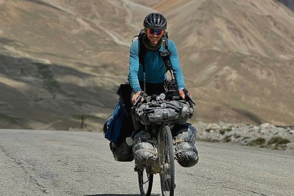 In Pakistan wurde Florian im Schlaf ausgeraubt.
