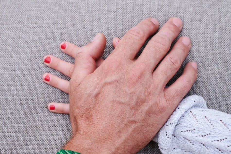 Ein überwiegender Teil der Opfer sexualisierter Gewalt an Schulen in NRW ist weiblich und jünger als 18 Jahre. (Symbolbild)