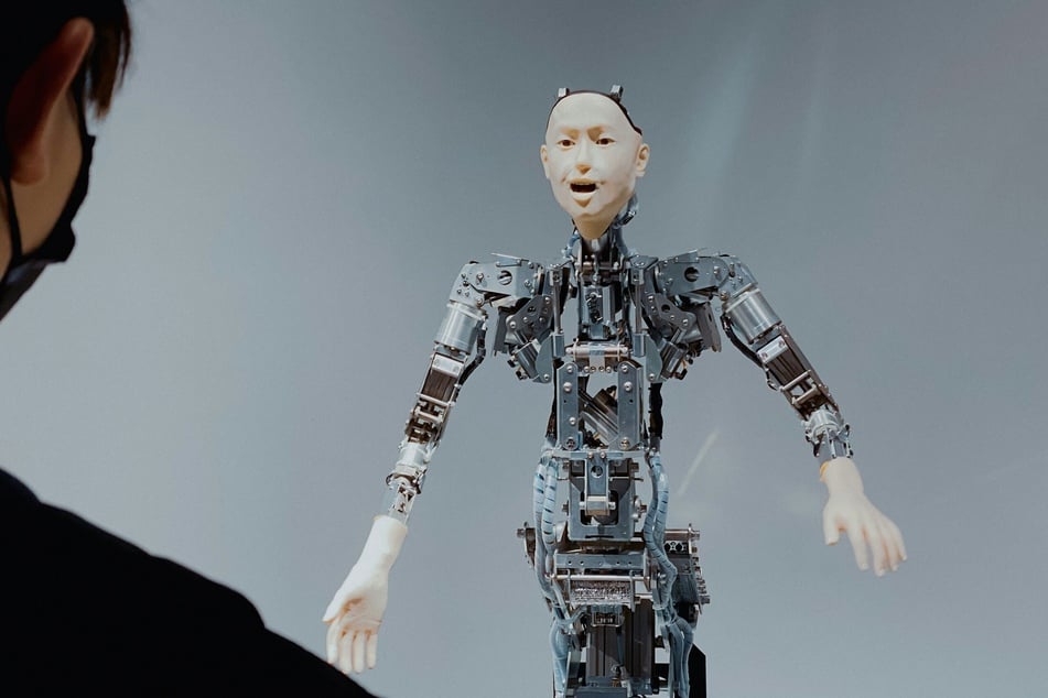 More than 700 scientists, political figures, and celebrities have just called for an end to the development of artificial intelligence capable of outsmarting humans. (Stock image)