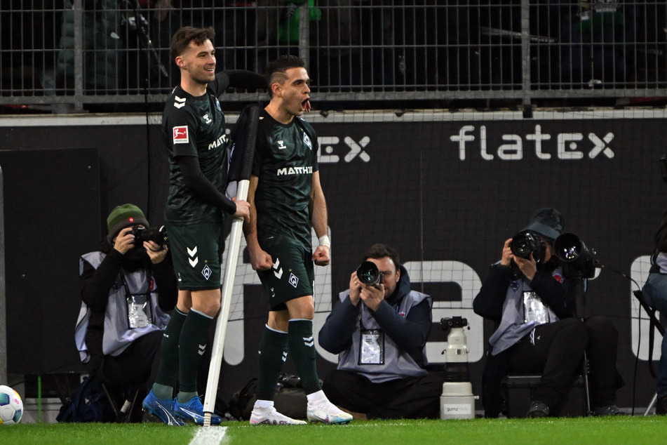 Bei Werder Bremen zählt Rafael Borré (r.) zum Stammpersonal im Sturm und netzte viermal ein.