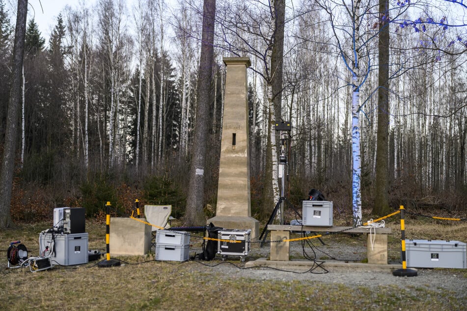 Die Meridiansäule wurde 2016 eingeweiht.