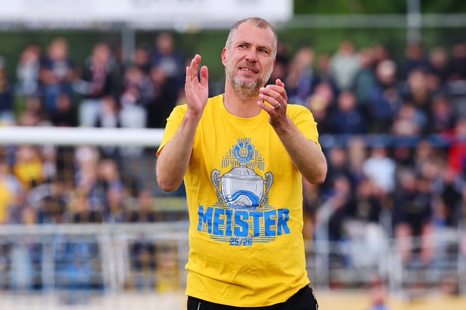 Jochen Seitz (49) geht die Aufgabe gegen Würzburg extrem selbstbewusst an.