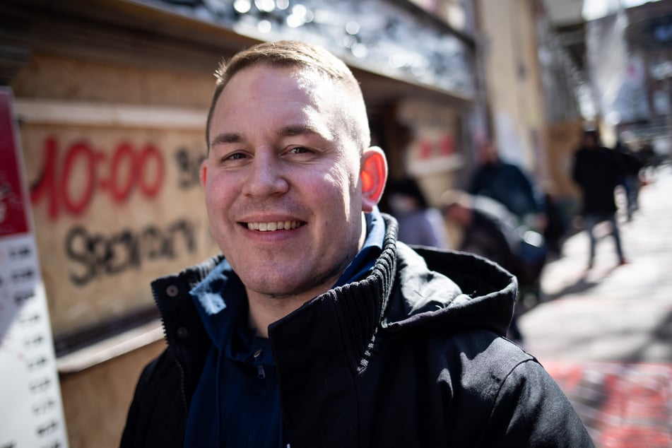 Elbschlosskeller-Chef Daniel Schmidt (40) betreibt die Kult-Kneipe in dritter Generation.