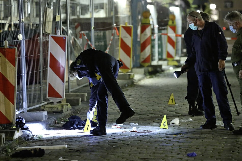 Im Oktober 2020 mordete ein Islamist am Kulturpalast. Bald soll daran eine Inschrift erinnern.