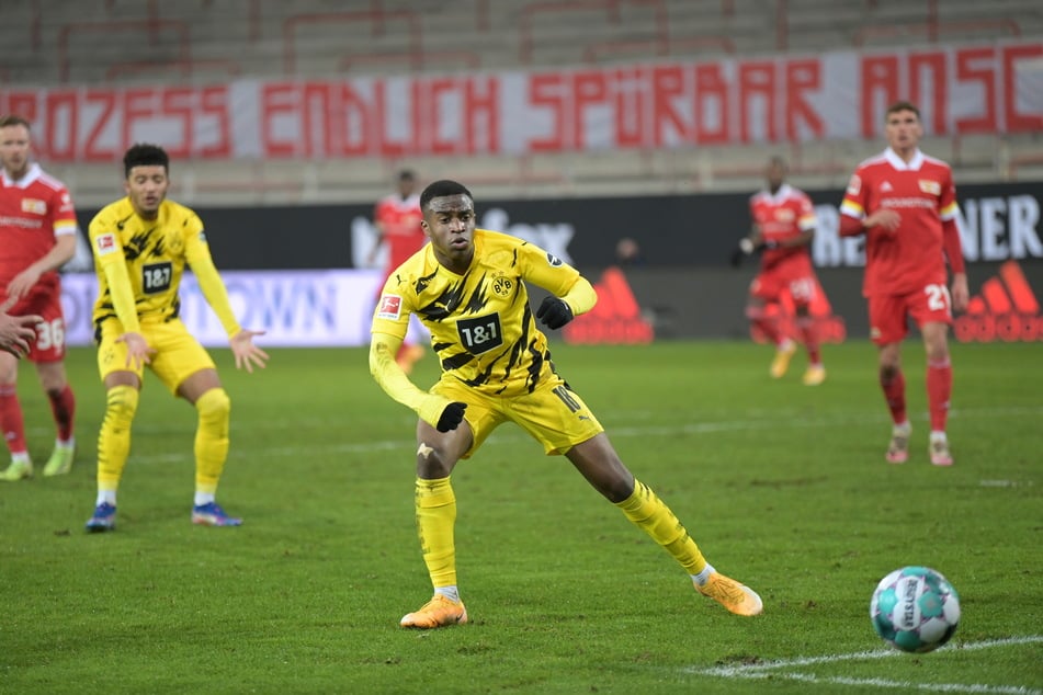 Gegen Union Berlin erzielte Moukoko seinen ersten Treffer für den BVB und wurde damit zum jüngsten Torschützen der Bundesliga-Geschichte.