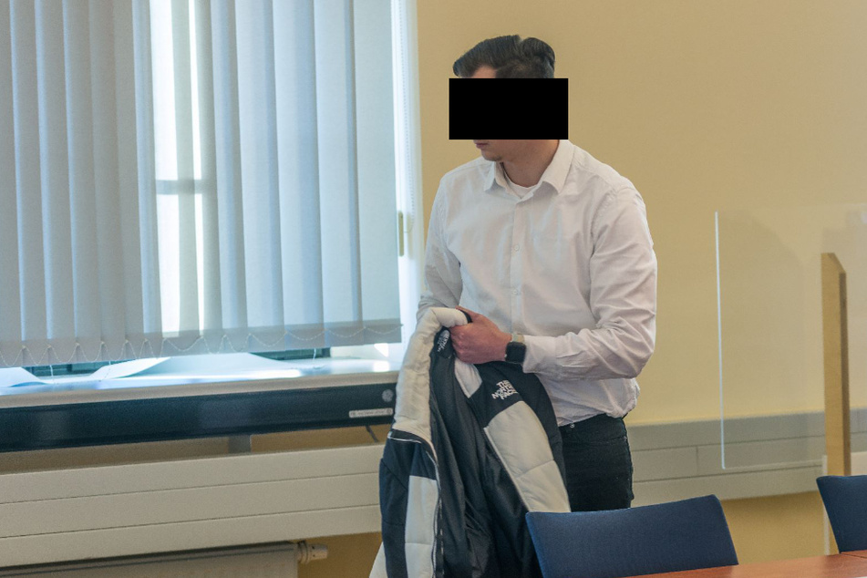 Tobias K. (25) musste sich am Mittwoch wegen Vergewaltigung vor dem Amtsgericht Leipzig verantworten.