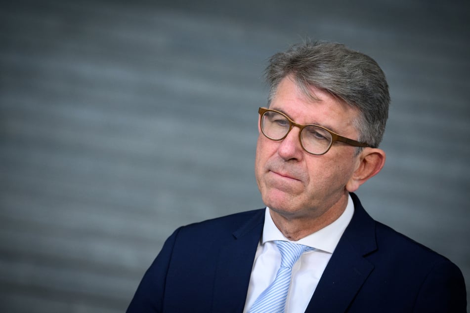 Wolfram Weimers (61) Medienunternehmen soll Einfluss auf politische Entscheidungsträger gegen fürstliche Summen verkauft haben.