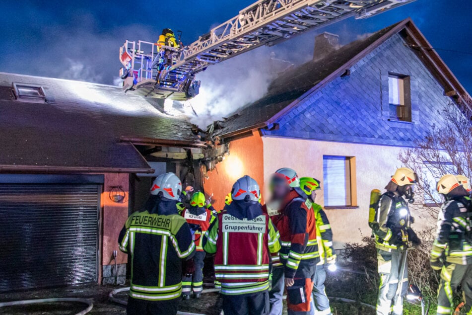 Feuerwehreinsatz im Erzgebirge: Wohnungsbrand in Lugau