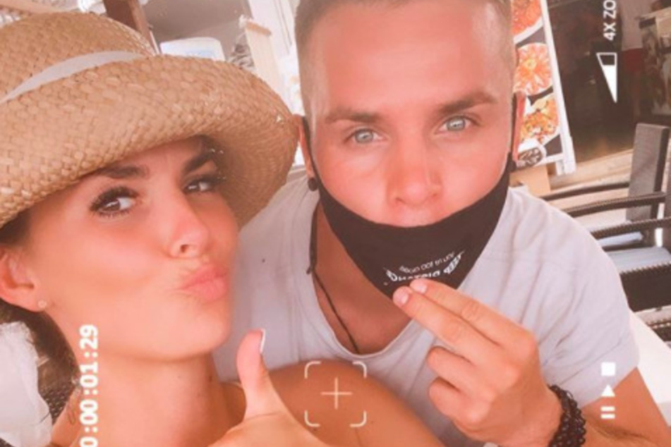 Denisé Kappès (30) und ihr Freund Henning Merten (31) haben gerade eine Woche Mallorca-Urlaub hinter sich.