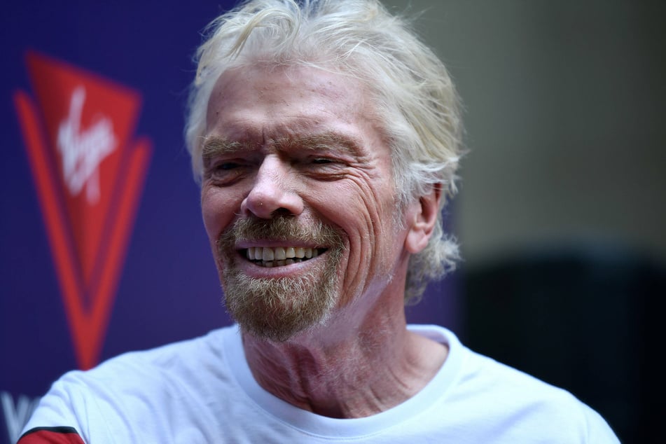 Billionaire Sir Richard Branson (70) is the founder of the company Virgin Galactic, which wants to offer space tourism.