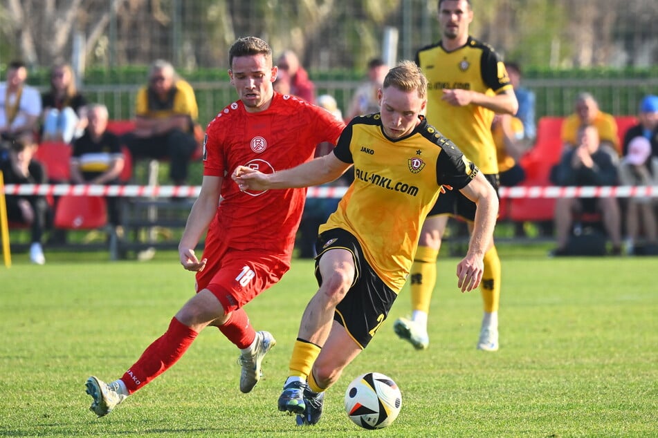 Im Test gegen Essen zeigte Tony Menzel (19, r.) schon wieder seine Dynamik.