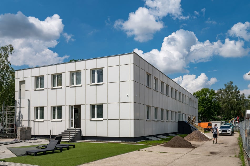 Das frühere Bürogebäude an der Straße Alttorna in Leubnitz-Neuostra sollte zum Sündentempel umgebaut werden.