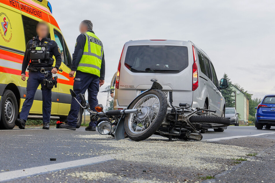 In Oberlungwitz krachte es am Mittwochmorgen: Eine Moped-Fahrerin kollidierte mit einem Ford.
