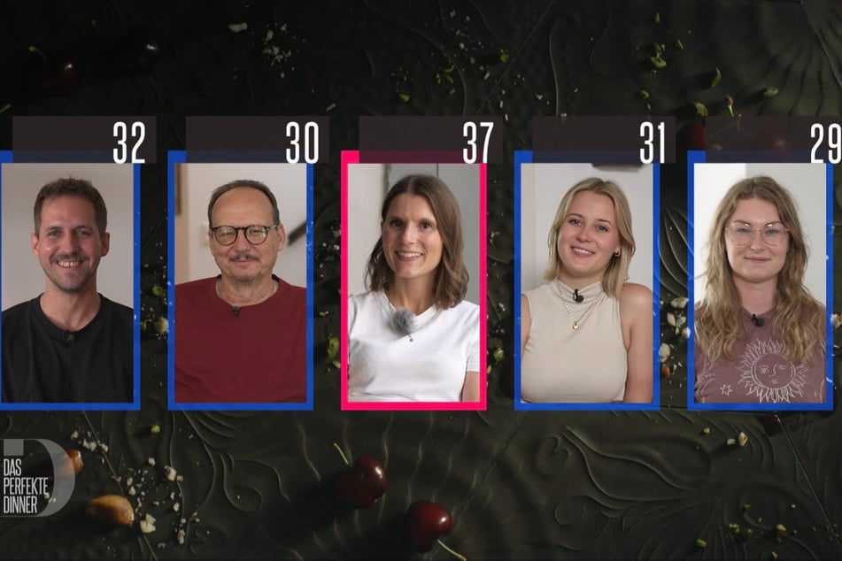 Clara (29, M.) lässt ihre Konkurrenten mit 37 Punkten ein ganzes Stück hinter sich und sichert sich den kulinarischen Wochensieg.