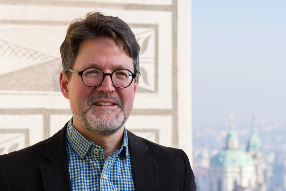 Der Schweizer Kunsthistoriker Marius Winzeler (50) ist derzeit noch Direktor der Sammlung Alter Kunst an der Nationalgalerie Prag, künftig leitet er das Grüne Gewölbe und die Staatliche Kunstsammlung in Dresden.
