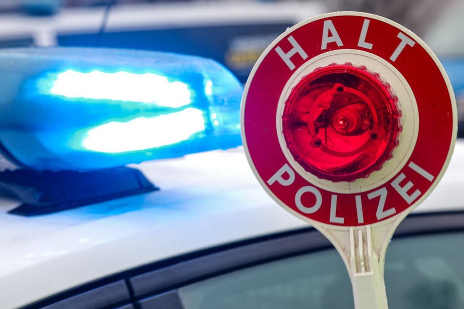 Bundespolizei stellt 59.000 Euro bei Kontrolle auf A4 sicher - und findet noch mehr