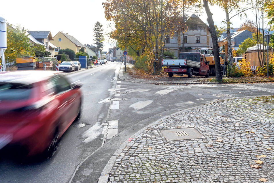 Ort des Unglücks: Grünthaler Straße am Abzweig Lindenstraße.