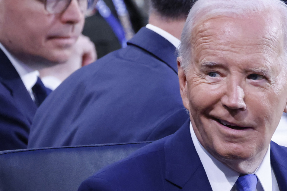 Biden holds "big boy" press conference as campaign fights for survival