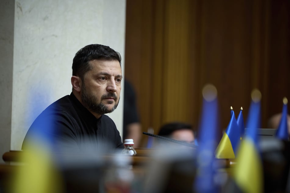 Der ukrainische Präsident Wolodymyr Selenskyj (47) will Putin seine Terror-Logistik zerstören.