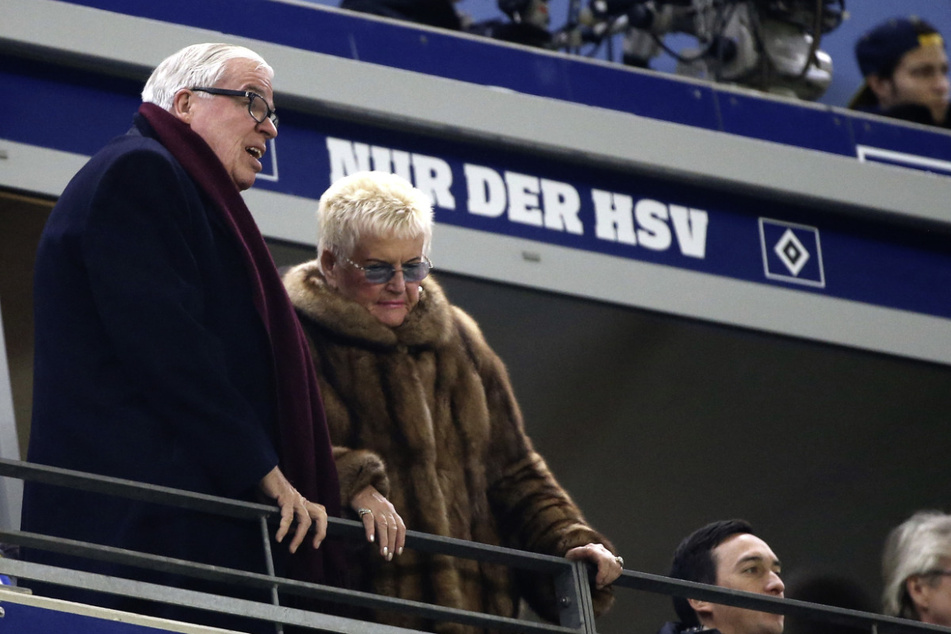 Der Hamburger Unternehmer und seine Frau sind gern gesehene Gäste beim Hamburger SV.