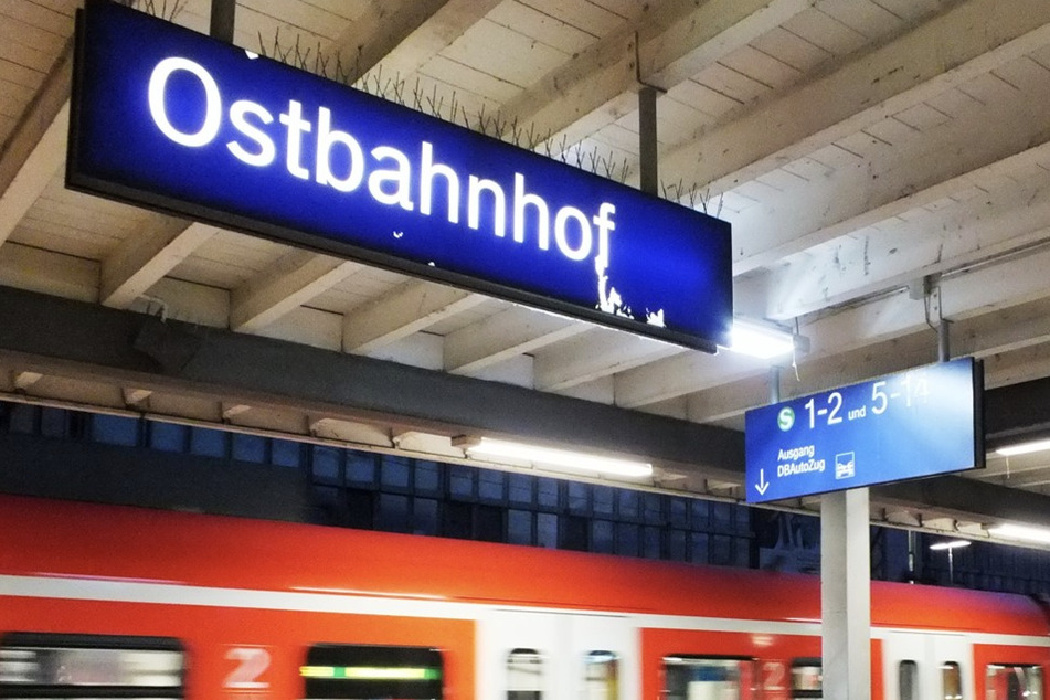Am Münchner Ostbahnhof half ein 16-Jähriger einer bewusstlosen Frau.