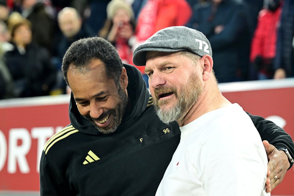 Fortuna-Coach Daniel Thioune (50, l.) und HSV-Trainer Steffen Baumgart (52) kennen sich bestens.