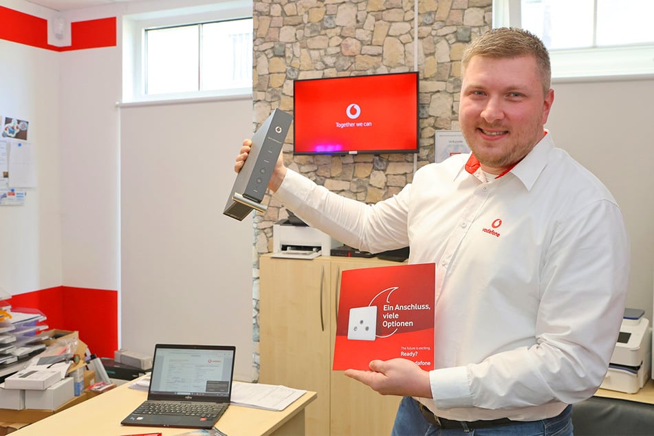 Jonny Rönnefahrt macht Technik verständlich mit persönlichem Service, der weit über den Vertragsabschluss hinausgeht.