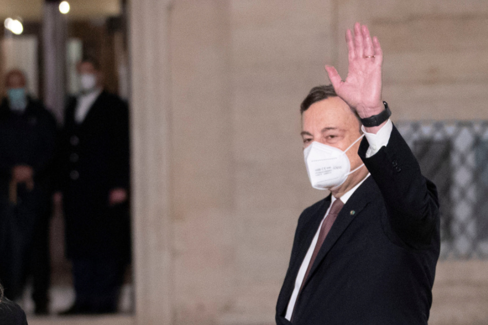 Mario Draghi (73) wurde am Sonnabend zum italienischen Premier vereidigt.