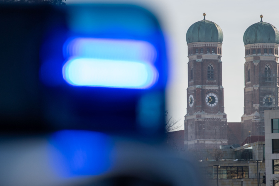 Die Münchner Polizei ermittelt gegen drei Jugendliche wegen gefährlicher Körperverletzung. (Symbolbild)