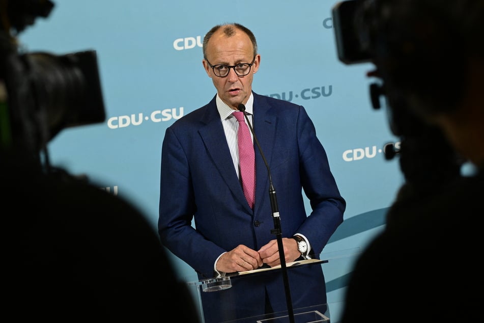 Friedrich Merz (69, CDU) bezweifelt, dass die Rest-Ampel noch in der Lage ist größere Gesetzesvorhaben durchzubringen.