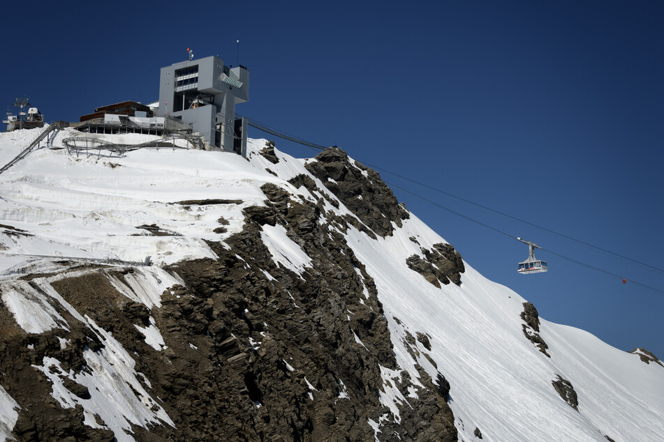 Die Bergstation befindet sich in einer Höhe von 2971 Meter.