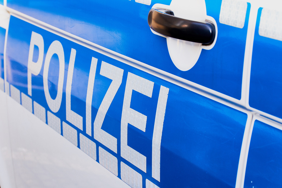 Die Polizei wurde von einem betrunkenen Mann alarmiert. (Symbolbild)