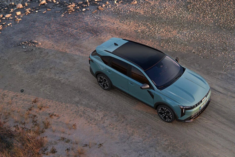 Dresdner Autohaus zeigt erstmal neues Dacia-Modell