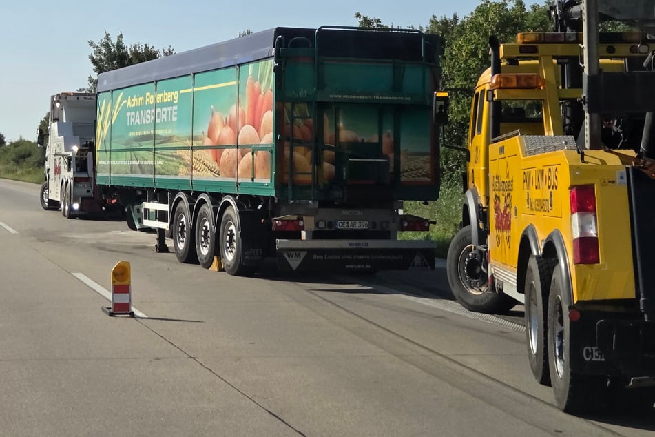 Lkw-Crash auf der A14: Spur Richtung Dresden gesperrt