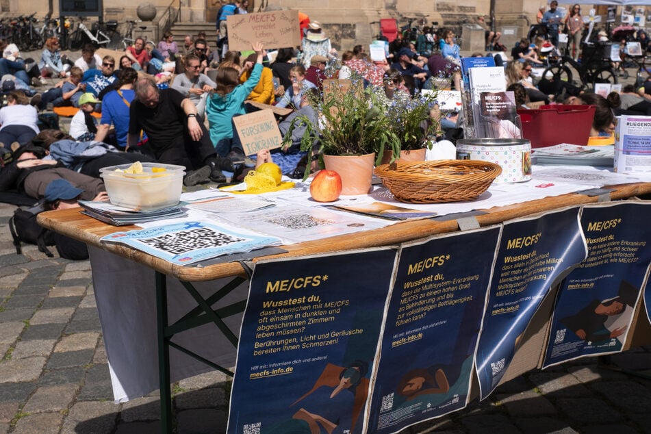 An einem Stand konnten sich Interessierte über die Erkrankung informieren.