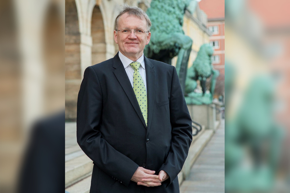 Dresdens Erster Bürgermeister Detlef Sittel (53, CDU) dankt den mehr als 6000 Teilnehmern der Umfrage.
