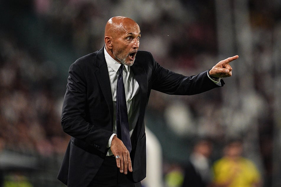 Luciano Spalletti (67) verglich seinen neuen Stürmer Nick Woltemade mit einem prachtvollen Pferd, will aber trotzdem auf einen anderen Angreifer setzen.