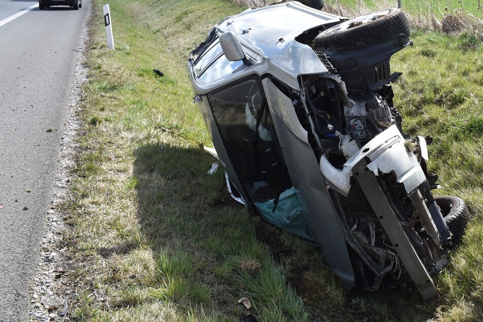 VW-Fahrerin (20) will überholen und übersieht Toyota: Ein Schwerverletzter bei Unfall auf A36