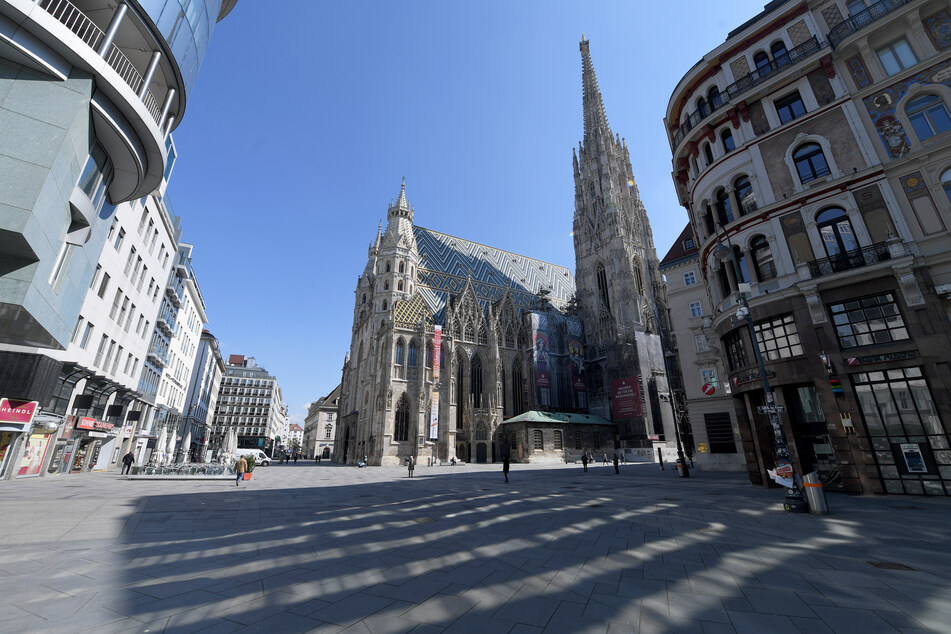 Die Innenstadt von Wien ist menschenleer.